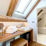 Yard Hotel
