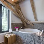Hotel Yard 4*