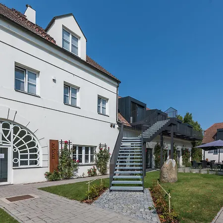 Yard Hotel 4*