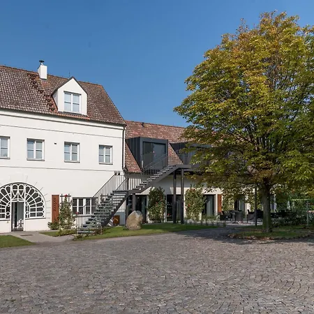 Yard Hotel 4*